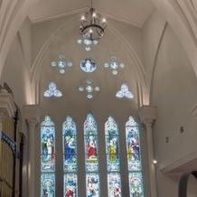 OSAKA St.BATH CHURCH（大阪セントバース教会）の画像｜挙式中の写真です