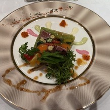 Ａｒｔ　Ｂｅｌｌ　Ａｎｇｅ　Ｍｉｅ　（アールベルアンジェ　ミエ）の画像｜試食会の料理　前菜