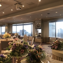 ホテルメトロポリタン仙台の画像｜雨天時の高層階会場の雰囲気