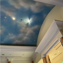 ホテルオークラ東京ベイの画像｜天井の模様も綺麗