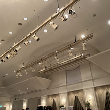 ホテルオークラ東京ベイの画像｜天井の照明