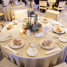 シェラトン・グランデ・オーシャンリゾートの画像｜各テーブルの装飾
