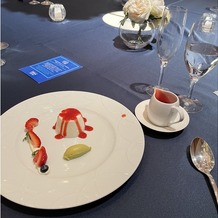 ヒルトン福岡シーホークの画像｜ストロベリーソースは絶品でした。
ピスタチオのスイーツもとても濃厚で味わい深く、素晴らしかったです