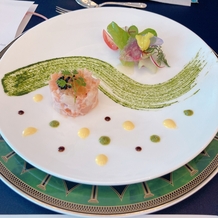 ホテルモントレエーデルホフ札幌の画像｜お料理
サーモンとエビだったかと…
ソースが3、4種類あり、楽しんで味わいました！