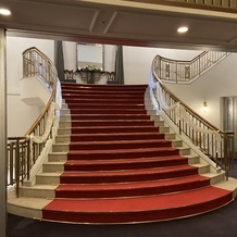 ホテルモントレエーデルホフ札幌の画像｜ロマンチックな階段！！