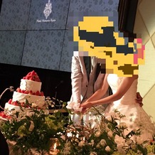 ホテルモントレ京都の画像｜披露宴会場にてケーキ入刀