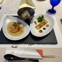 ホテルモントレ ラ・スール大阪の画像｜二人とも同じではなく別の料理をシェアする心遣いはさすがです！