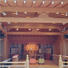 ホテルモントレ ラ・スール大阪の画像｜庭から見上げた神殿