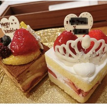 ホテルモントレ ラ・スール大阪の画像｜式場見学の際に試食したケーキ