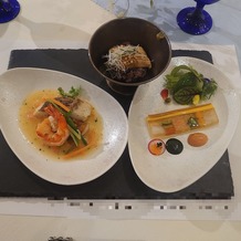 ホテルモントレ ラ・スール大阪の画像｜コース料理（試食用魚）
