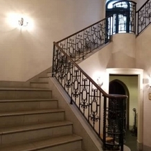 ホテルモントレ仙台の画像｜趣のある階段