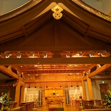 ホテルモントレ仙台の画像｜神秘的な雰囲気の神殿、ヒノキの香りがしました