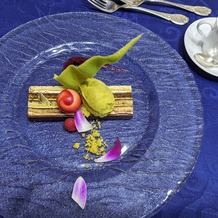 ホテルモントレ仙台の画像｜ピスタチオのアイスがのったケーキ
