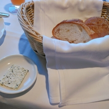 ホテルニューオータニ佐賀の画像｜佐賀の有明海産の海苔を用いたバターとパンの組み合わせが絶妙でした。