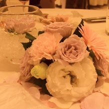 シェラトン・グランデ・トーキョーベイ・ホテルの画像｜ゲストテーブルのお花です。