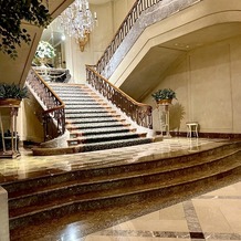 横浜ロイヤルパークホテルの画像｜大階段