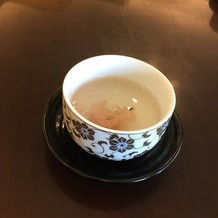 東郷神社／東郷記念館の画像｜受付の後にもらった桜茶。
かわいい。