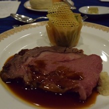 ヨコハマ グランド インターコンチネンタル ホテルの画像｜お肉のメイン、ローストビーフになります。