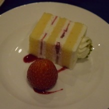 ヨコハマ グランド インターコンチネンタル ホテルの画像｜ウェディングケーキです。