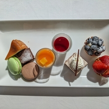 ヨコハマ グランド インターコンチネンタル ホテルの画像｜試食のデザート。デザートビュッフェのアピールに注力していた模様。