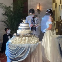 ヨコハマ グランド インターコンチネンタル ホテルの画像｜ウェディングケーキ