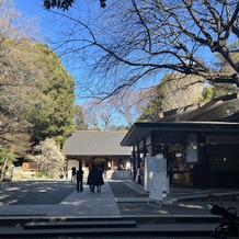 乃木神社・乃木會館の画像｜挙式予定の5月ごろは緑が生い茂り周りのビルも見えなくなるそう