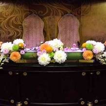 乃木神社・乃木會館の画像｜豪華で華やかなメインテーブル