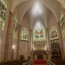 マリエカリヨン名古屋の画像｜ステンドグラスが素敵な大聖堂です。