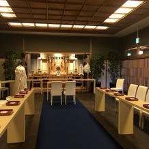 ＴＨＥ ＧＡＲＤＥＮ ＤＩＮＩＮＧ 弓絃葉の画像