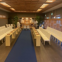 ＴＨＥ ＧＡＲＤＥＮ ＤＩＮＩＮＧ 弓絃葉の画像