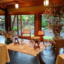 ＴＨＥ ＧＡＲＤＥＮ ＤＩＮＩＮＧ 弓絃葉の画像