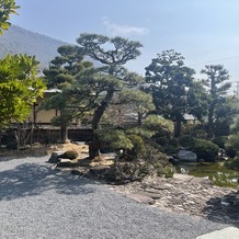 ＴＨＥ ＧＡＲＤＥＮ ＤＩＮＩＮＧ 弓絃葉の画像