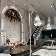 マリベールスパイアの画像｜披露宴会場の備え付けのお花