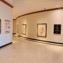 名古屋マリオットアソシアホテルの画像｜受付までの廊下