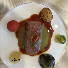 名古屋マリオットアソシアホテルの画像｜メインのお肉です。
周りのお野菜もおいしかったです。