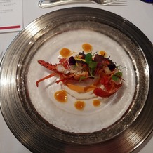 名古屋マリオットアソシアホテルの画像｜伊勢海老とコンソメキューブのサラダ　2種のマヨネーズとアメリケーヌのヴィネグレット風味