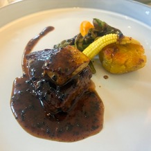 ジャルダン・ドゥ・ボヌールの画像｜試食で食べたメイン料理です。
フォアグラがのっててお腹も柔らかく美味しかったです。