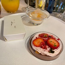 オリエンタルホテル 神戸・旧居留地の画像|デザートには持ち帰りができるウェディングケーキ(パウンドケーキ)を用意