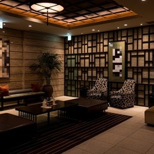オリエンタルホテル 神戸・旧居留地の画像｜披露宴会場ちかくの控えスペース