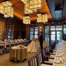 オリエンタルホテル 神戸・旧居留地の画像｜和洋折衷の披露宴会場。流しテーブル