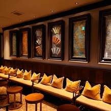 THE KAWABUN NAGOYAの画像｜待合室とは別にソファが並んでいます