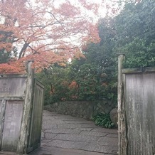 ザ ソウドウ ヒガシヤマ キョウト(THE SODOH HIGASHIYAMA KYOTO)の画像｜入り口は少し難しいですが、案内の方がいらっしゃいます。