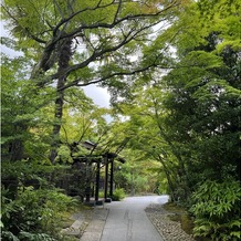 ザ ソウドウ ヒガシヤマ キョウト(THE SODOH HIGASHIYAMA KYOTO)の画像｜会場に向かうまでのお庭