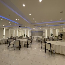 インペリアルウィング富山迎賓館の画像｜白を基調とした部屋