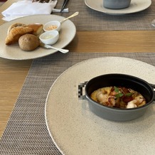 OCEAN&amp;amp;RESORT MARIZON（オーシャン＆リゾート　マリゾン）の画像｜試食、ぷりぷりのエビか美味しかった。