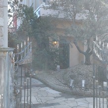 ＳＴ. ＭＡＲＧＡＲＥＴ　ＷＥＤＤＩＮＧ（セント・マーガレット　ウエディング）の画像｜教会入り口
