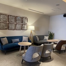 ザ・ロイヤルダイナスティ大宮（THE ROYAL DYNASTY OMIYA）の画像｜ゲストが待つスペースです