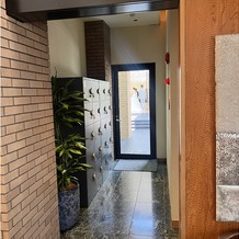 アマンダンテラス（ＡＭＡＮＤＡＮ　ＴＥＲＲＡＣＥ）の画像｜受付から見えるチャペル