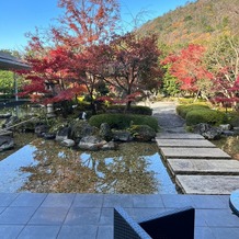 京都　北山モノリス（ＫＹＯＴＯ　ＫＩＴＡＹＡＭＡ　ＭＯＮＯＬＩＴＨ）の画像｜庭園