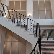 ヴィラ・グランディス　ウエディングリゾート　FUKUIの画像｜雨天時に使用する大階段